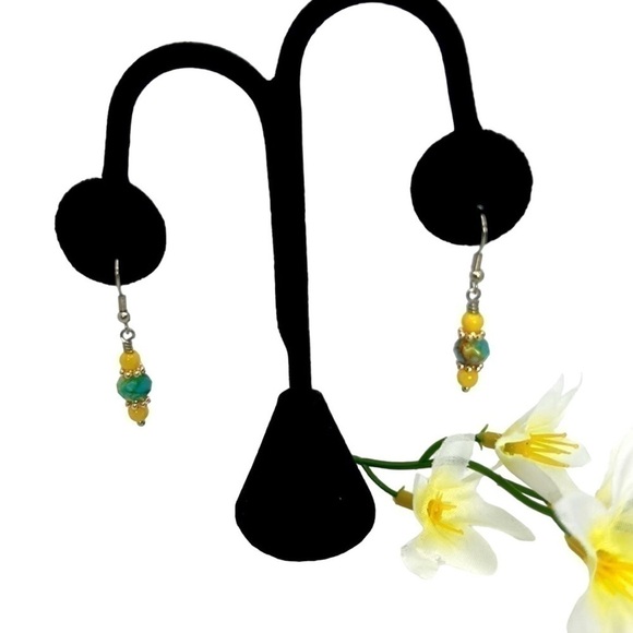 Handmade Yellow/Green Glass Dangle Earrings - Picture 1 of 3